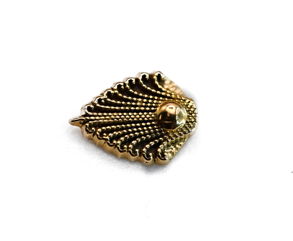 KIWI WIRE DESIGN- 15k Yellow Gold- 14g