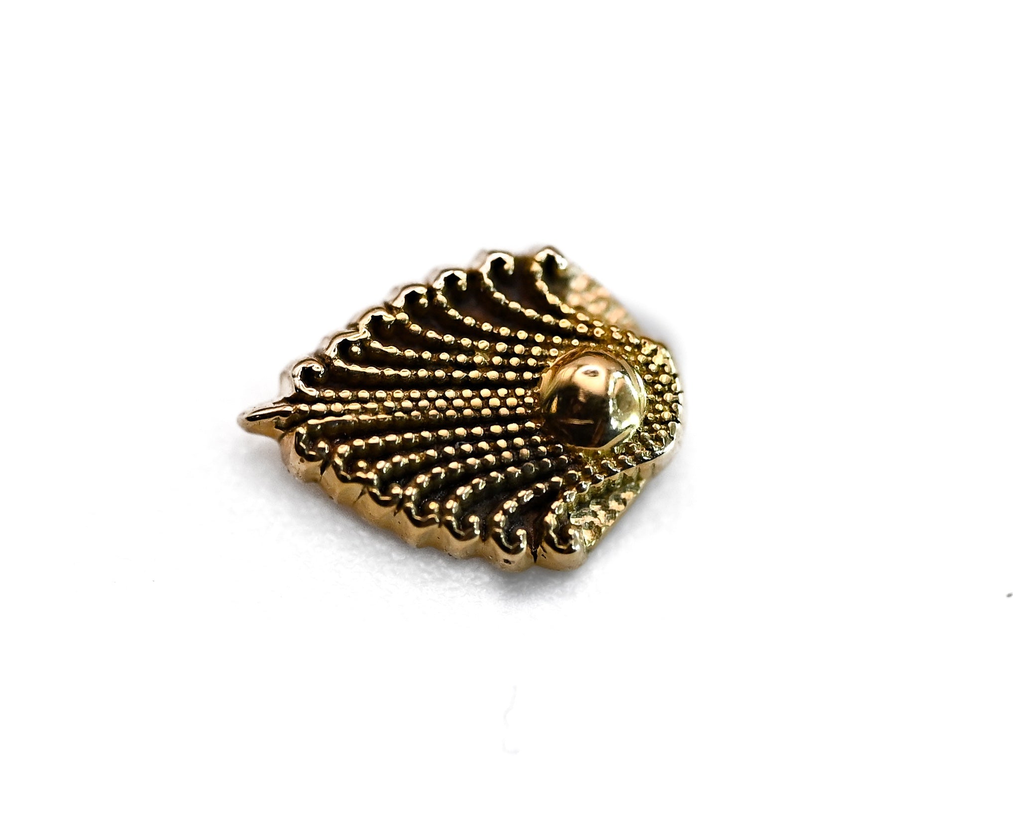 KIWI WIRE DESIGN- 15k Yellow Gold- 14g
