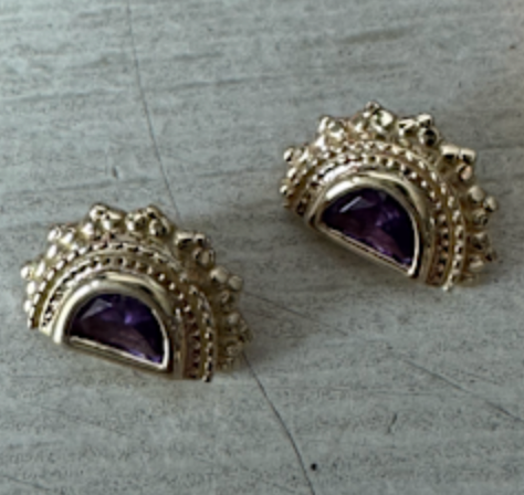 BVLA HALF MOON 7.5mm-14k Yellow Gold- AMETHYST (14g)