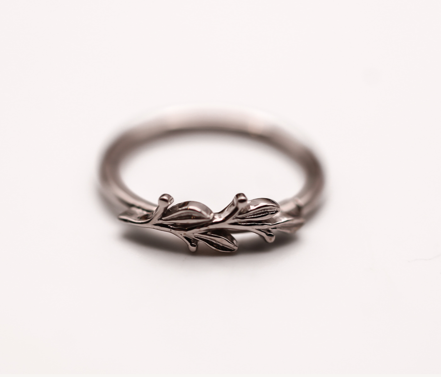 BVLA AMITY SEAM-14k White Gold